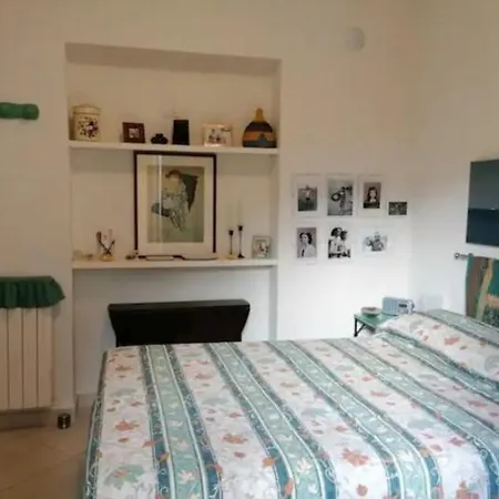 Affittacamere Da Sandrina Αλάσιο